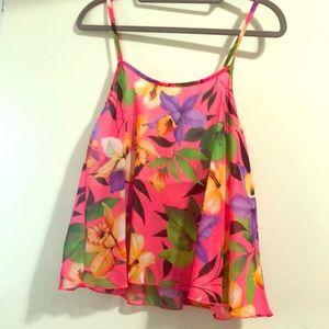 Summer pink floral tops.